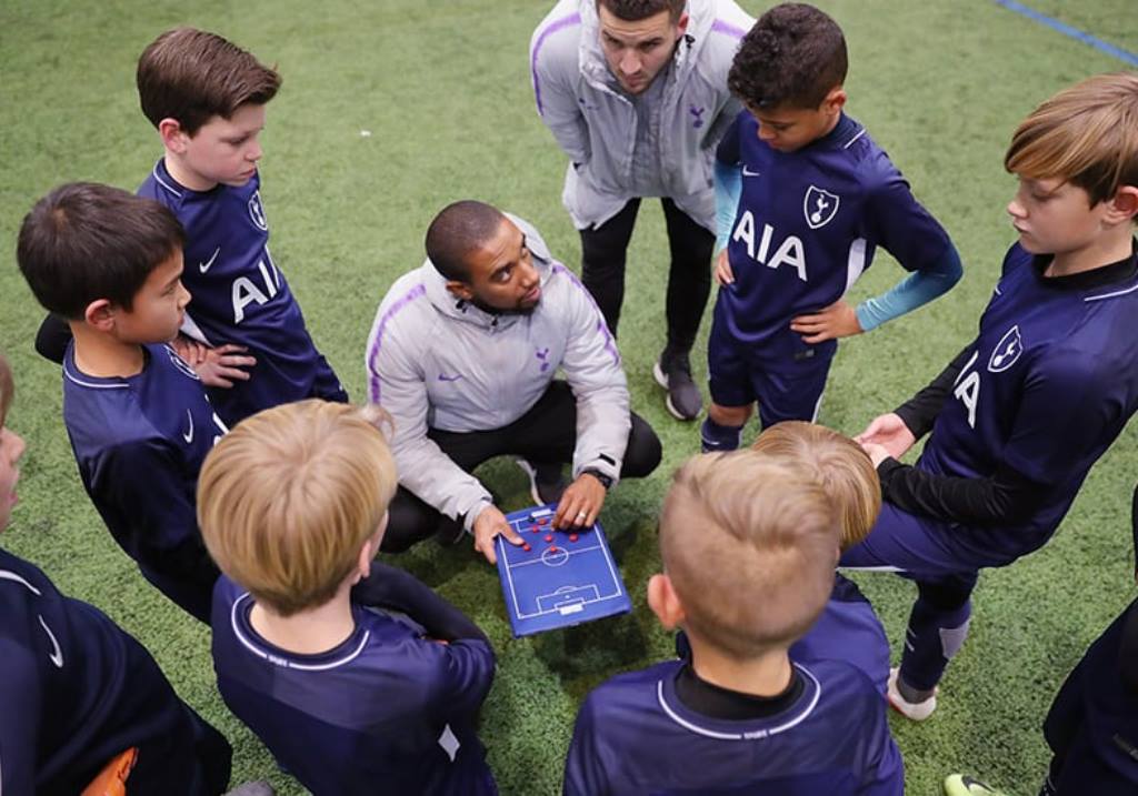 イギリス・ロンドンで開催される英語+トッテナムサッカーキャンプ